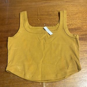 Madewell  The Tailored Crop Tank in Sleekhold Item NL398 in Compass Gold